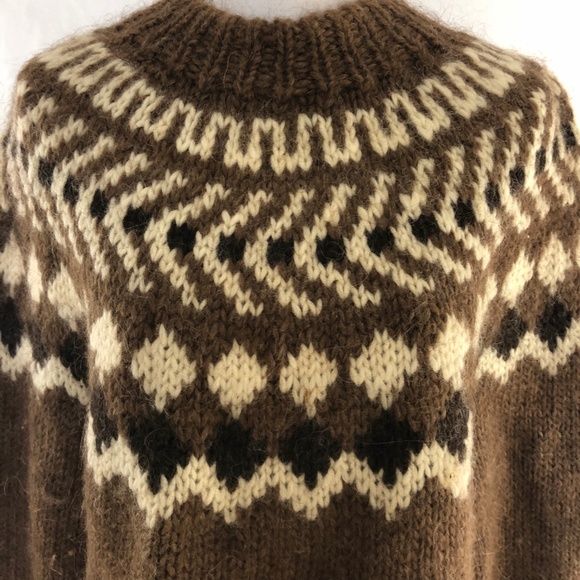 Handknitted Iceland 100% pure wool sweater-Large - Picture 2 of 6